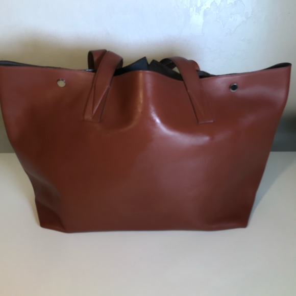 Signature V Crocodile-Embossed Leather & Smooth Leather Tote AS IS interior - Picture 6 of 16